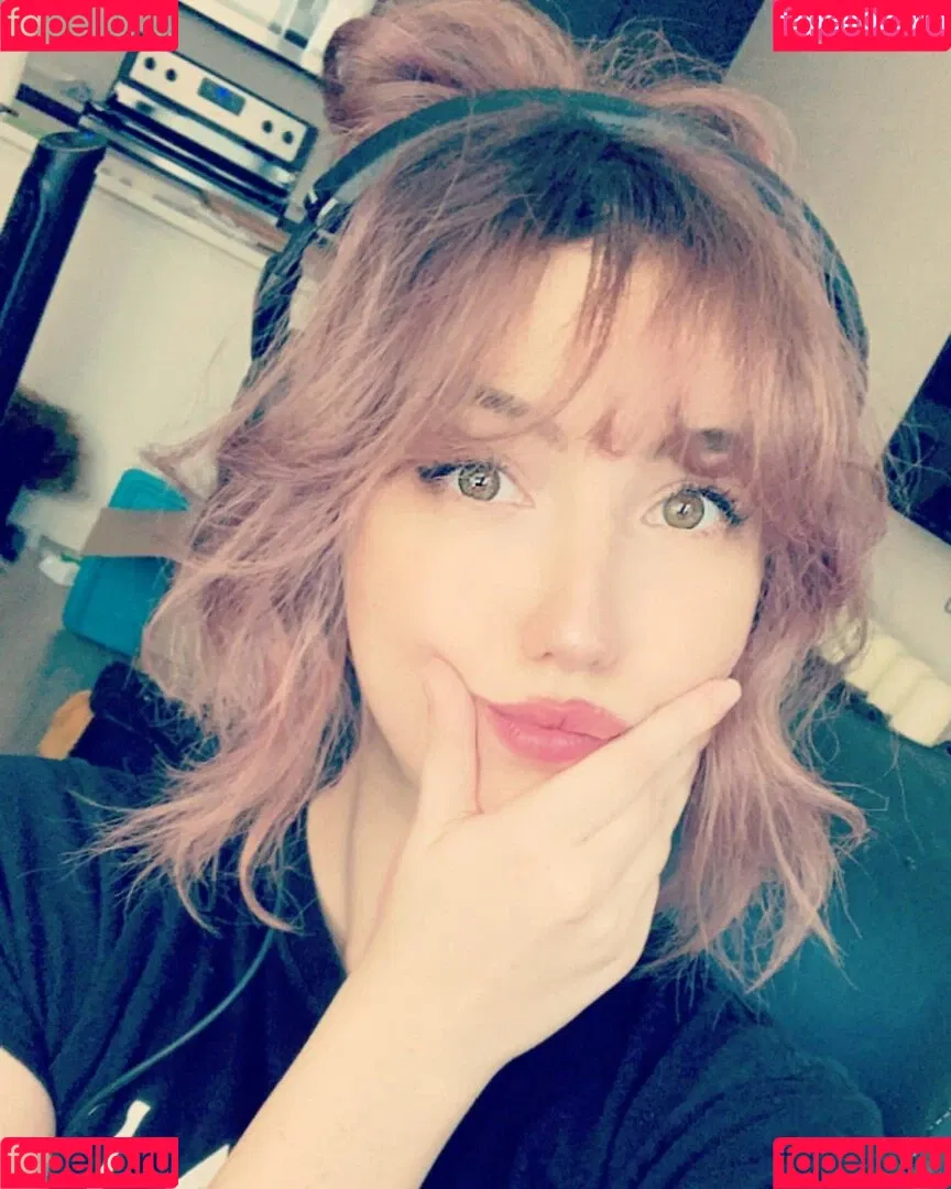 Breebunn / bunnbree Onlyfans Photo Gallery 