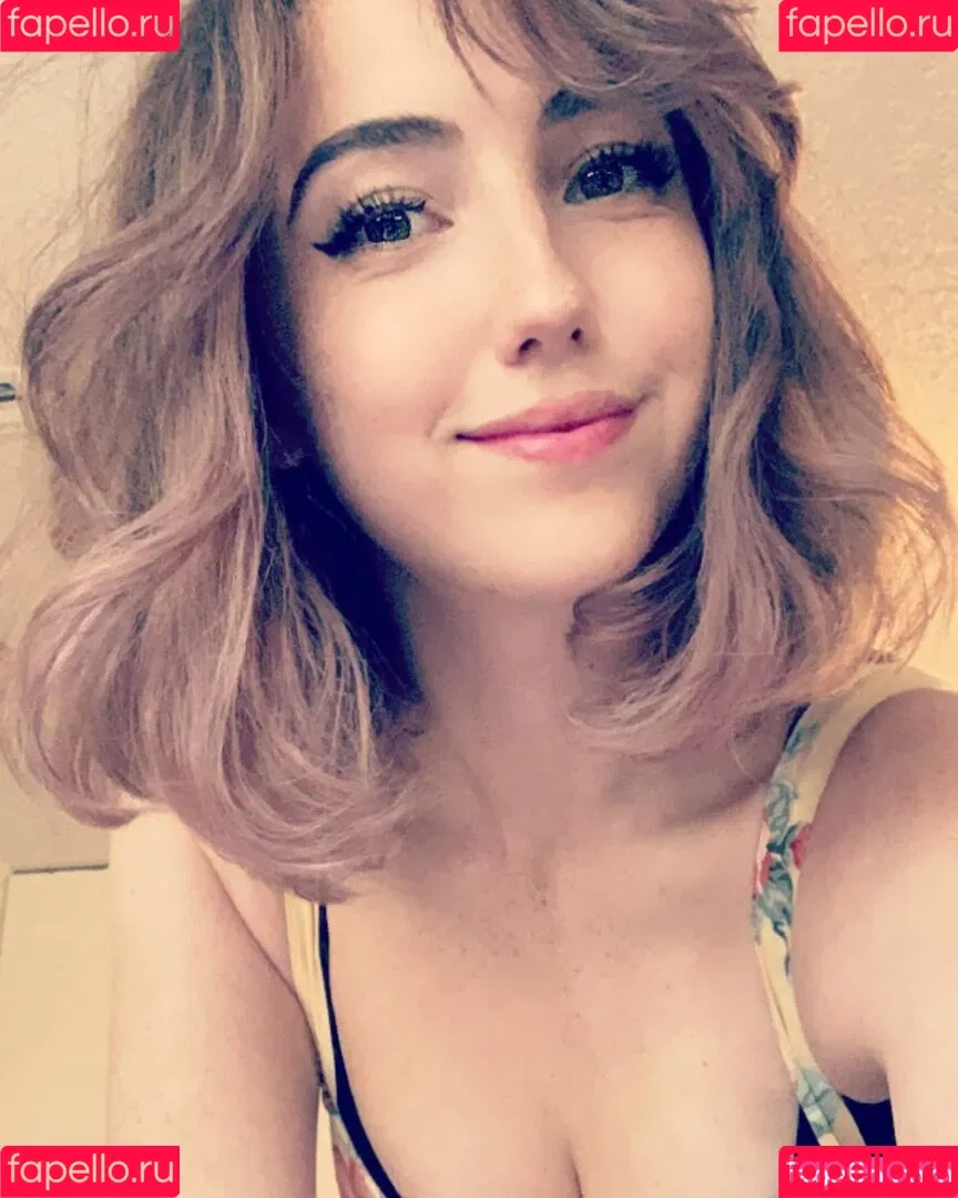 Breebunn / bunnbree Onlyfans Photo Gallery 