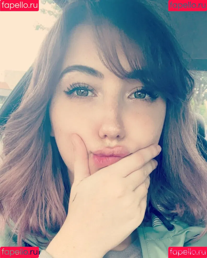 Breebunn / bunnbree Onlyfans Photo Gallery 