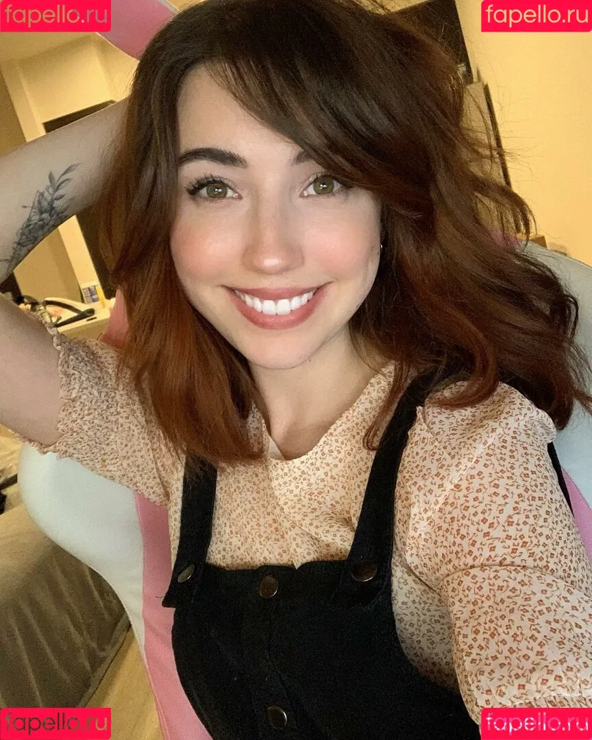 Breebunn / bunnbree Onlyfans Photo Gallery 
