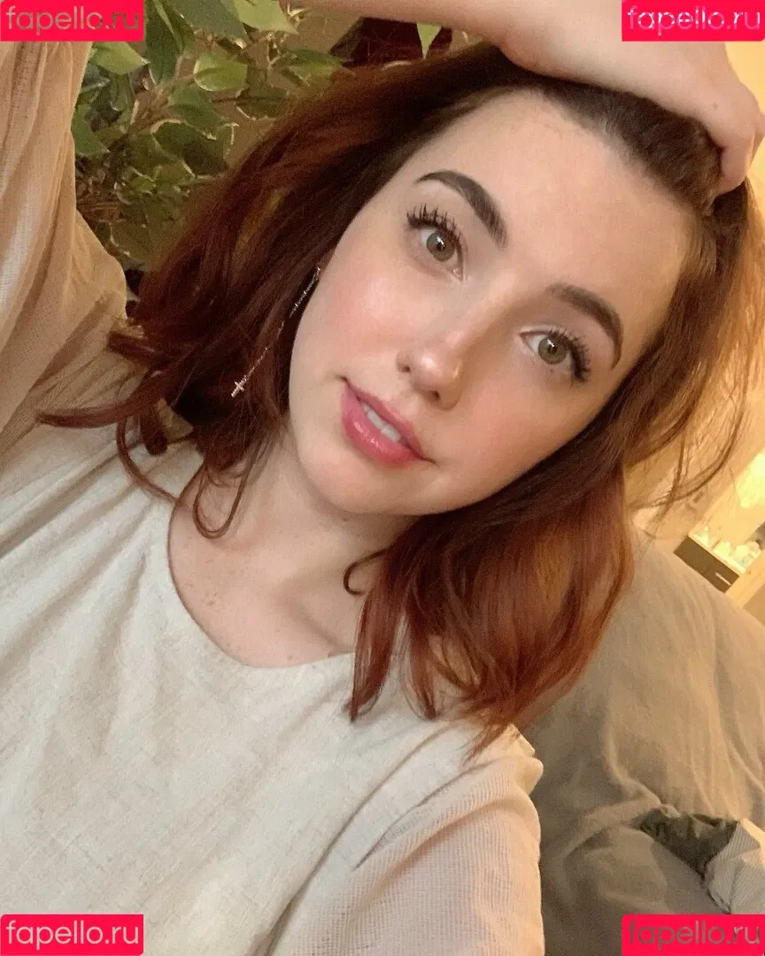 Breebunn / bunnbree Onlyfans Photo Gallery 