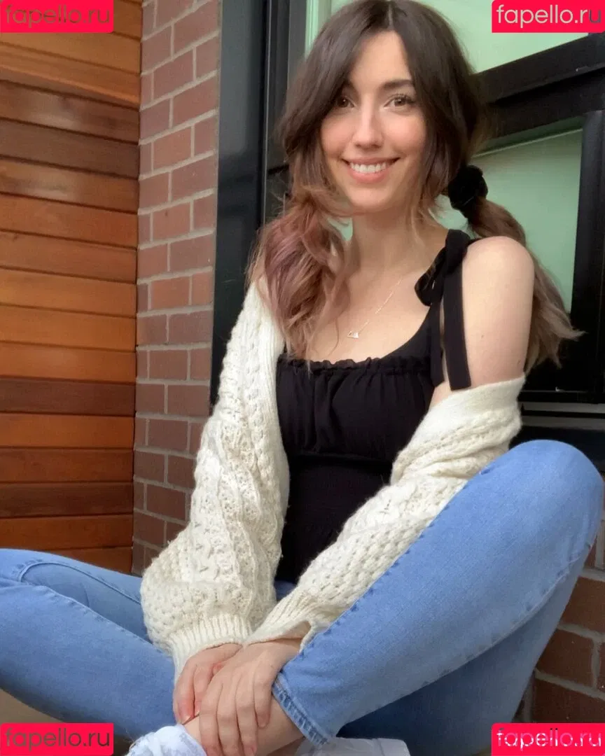 Breebunn / bunnbree Onlyfans Photo Gallery 