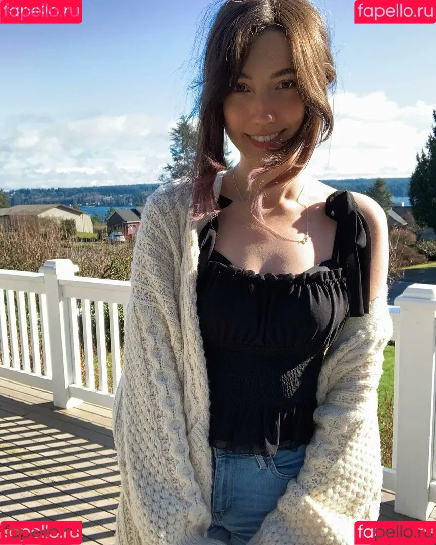 Breebunn / bunnbree Onlyfans Photo Gallery 