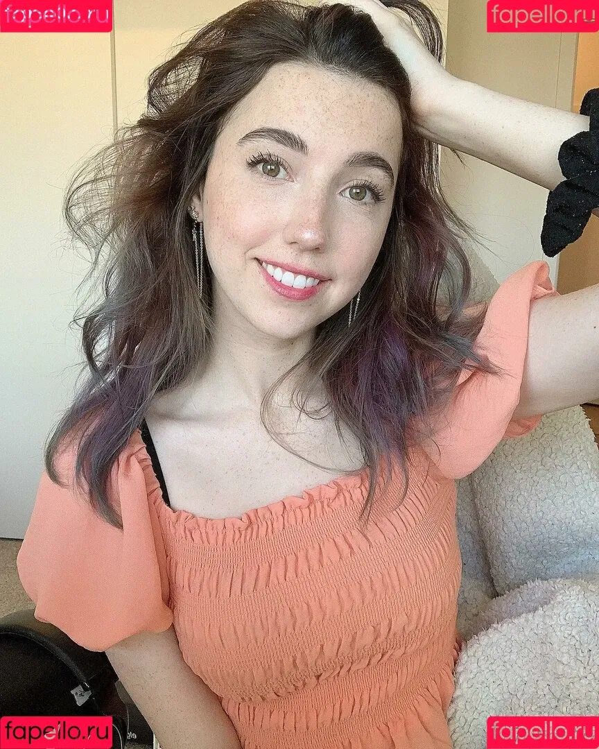 Breebunn / bunnbree Onlyfans Photo Gallery 
