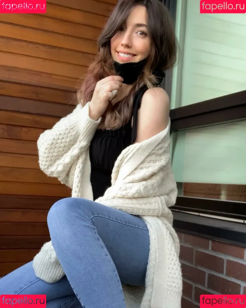 Breebunn / bunnbree Onlyfans Photo Gallery 