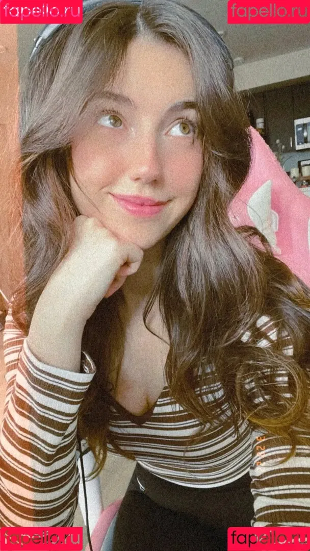 Breebunn / bunnbree Onlyfans Photo Gallery 