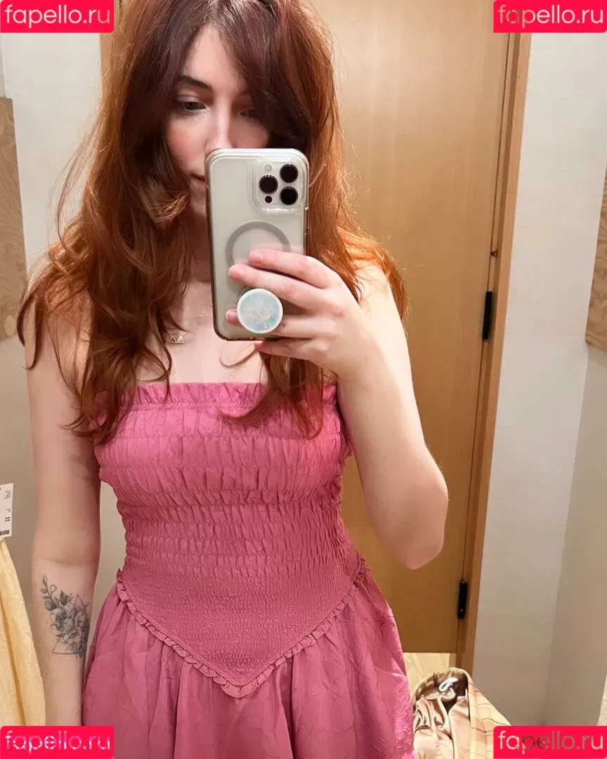 Breebunn / bunnbree Onlyfans Photo Gallery 