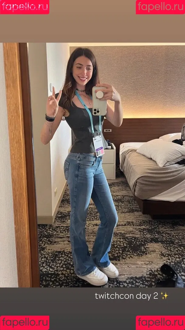 Breebunn / bunnbree Onlyfans Photo Gallery 