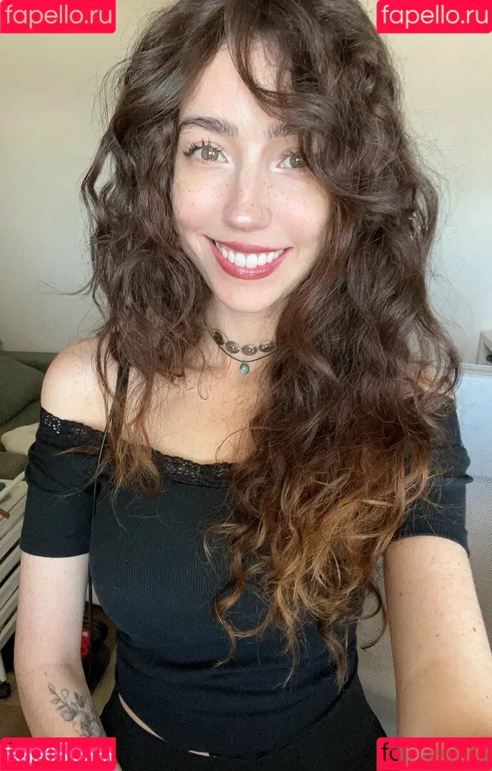 Breebunn / bunnbree Onlyfans Photo Gallery 