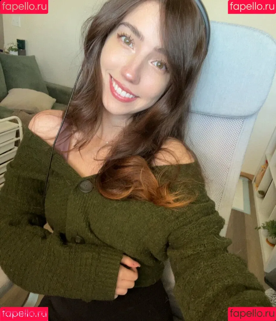 Breebunn / bunnbree Onlyfans Photo Gallery 