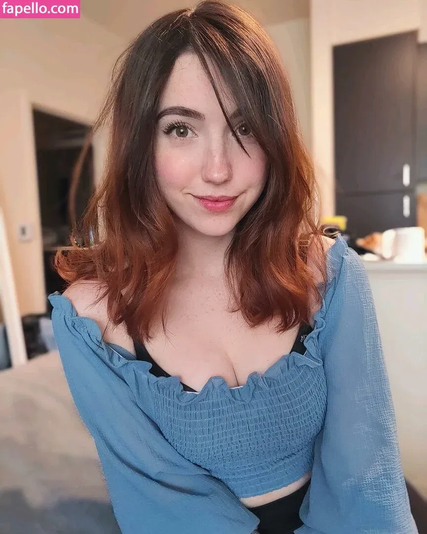 Breebunn / bunnbree Onlyfans Photo Gallery 