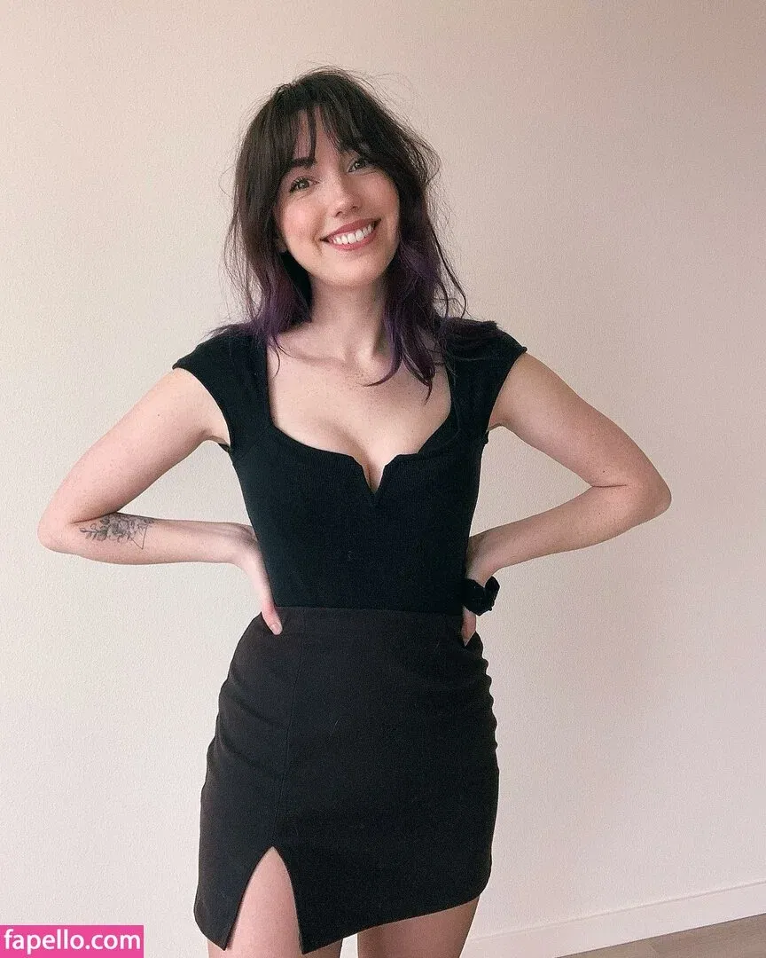 Breebunn / bunnbree Onlyfans Photo Gallery 