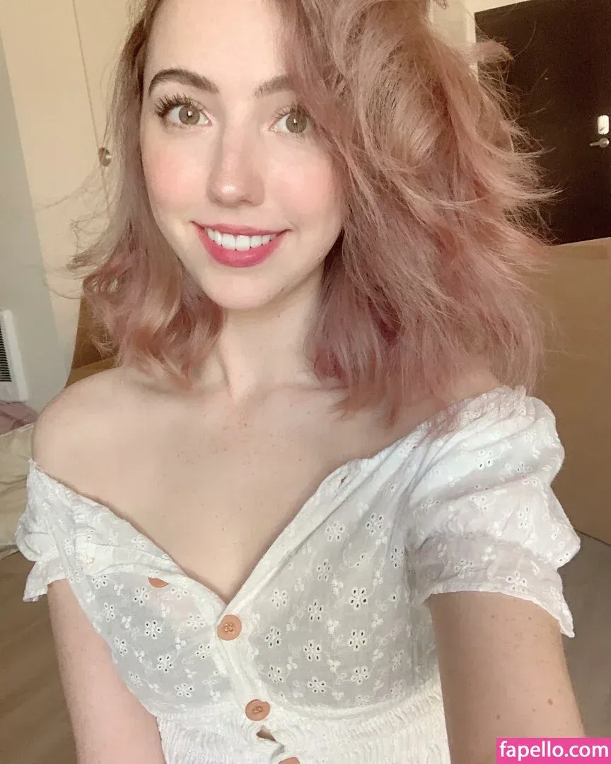 Breebunn / bunnbree Onlyfans Photo Gallery 