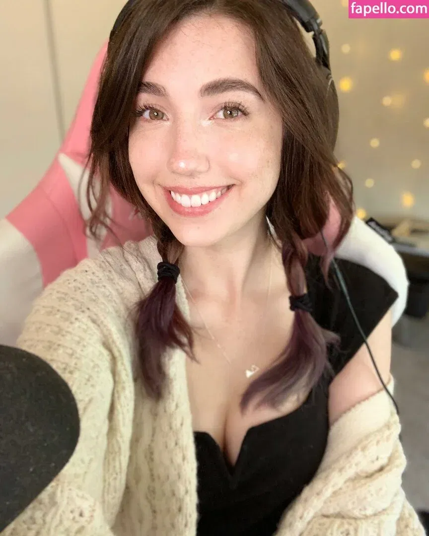 Breebunn / bunnbree Onlyfans Photo Gallery 