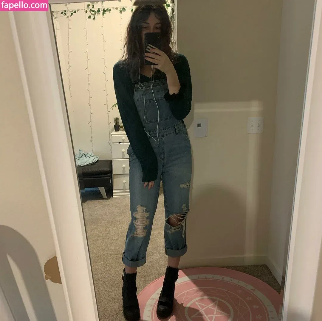 Breebunn / bunnbree Onlyfans Photo Gallery 