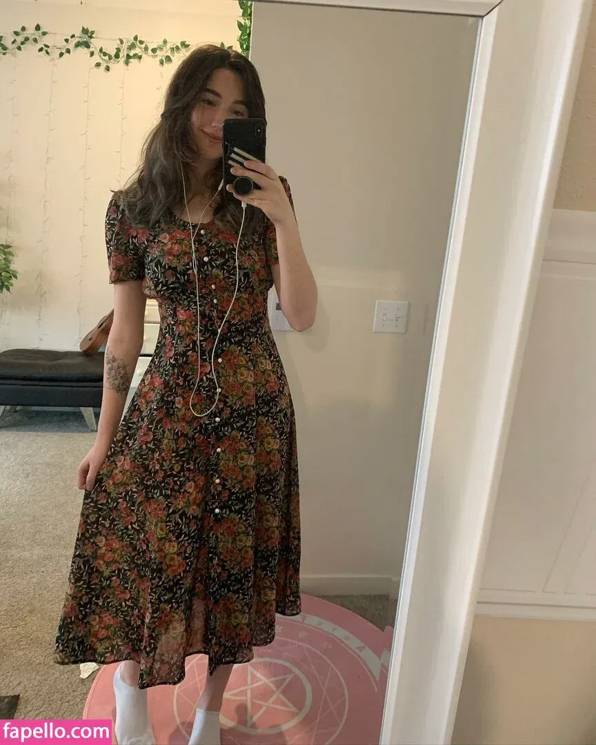 Breebunn / bunnbree Onlyfans Photo Gallery 