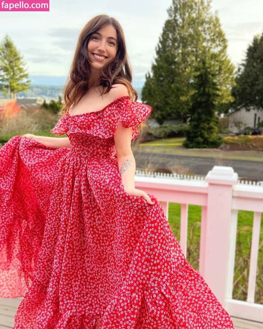 Breebunn / bunnbree Onlyfans Photo Gallery 