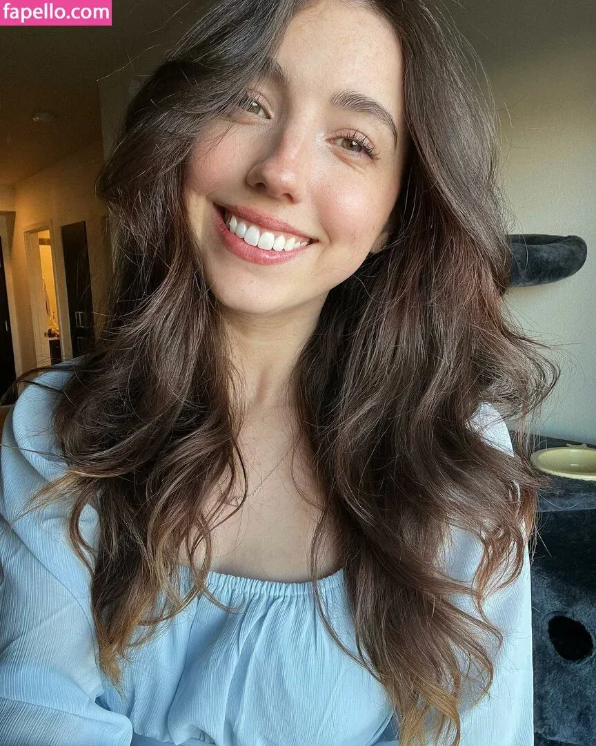 Breebunn / bunnbree Onlyfans Photo Gallery 