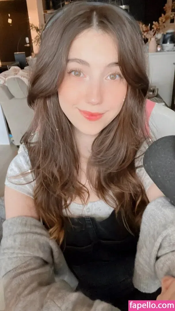 Breebunn / bunnbree Onlyfans Photo Gallery 