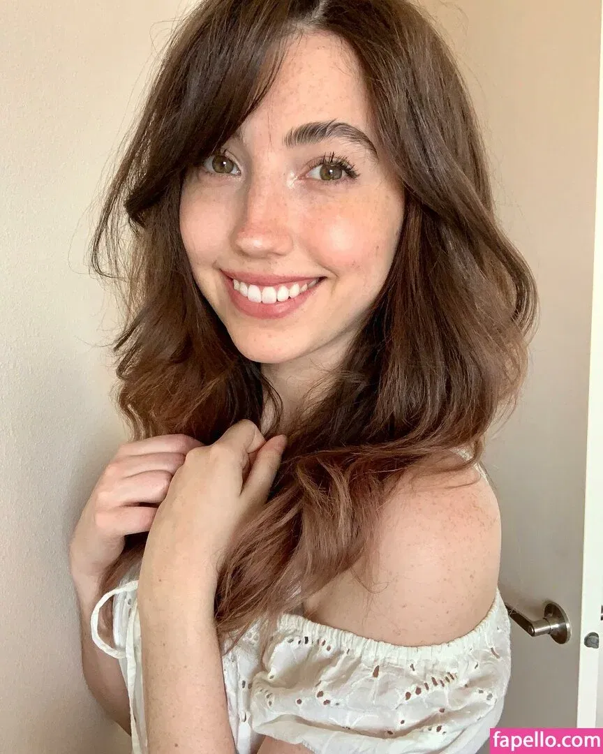 Breebunn / bunnbree Onlyfans Photo Gallery 