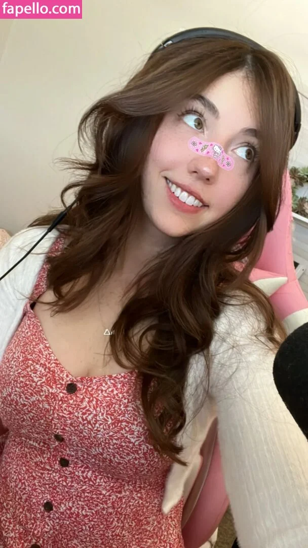 Breebunn / bunnbree Onlyfans Photo Gallery 