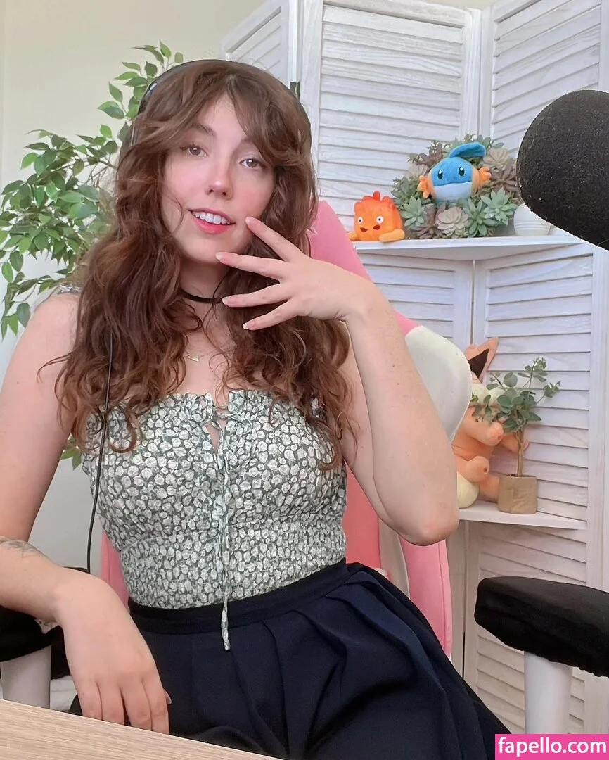 Breebunn / bunnbree Onlyfans Photo Gallery 