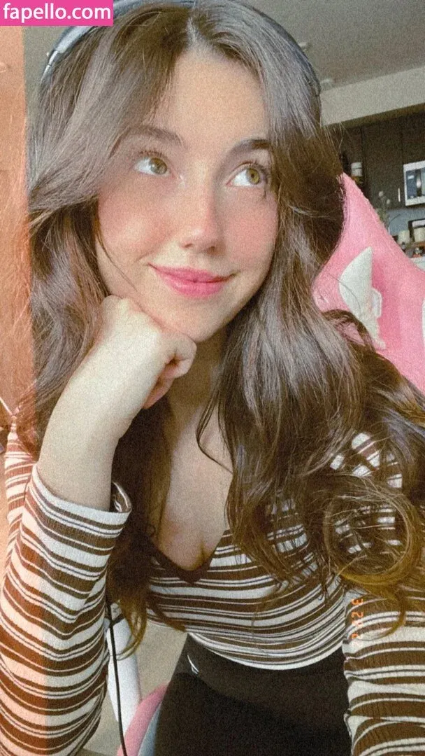 Breebunn / bunnbree Onlyfans Photo Gallery 