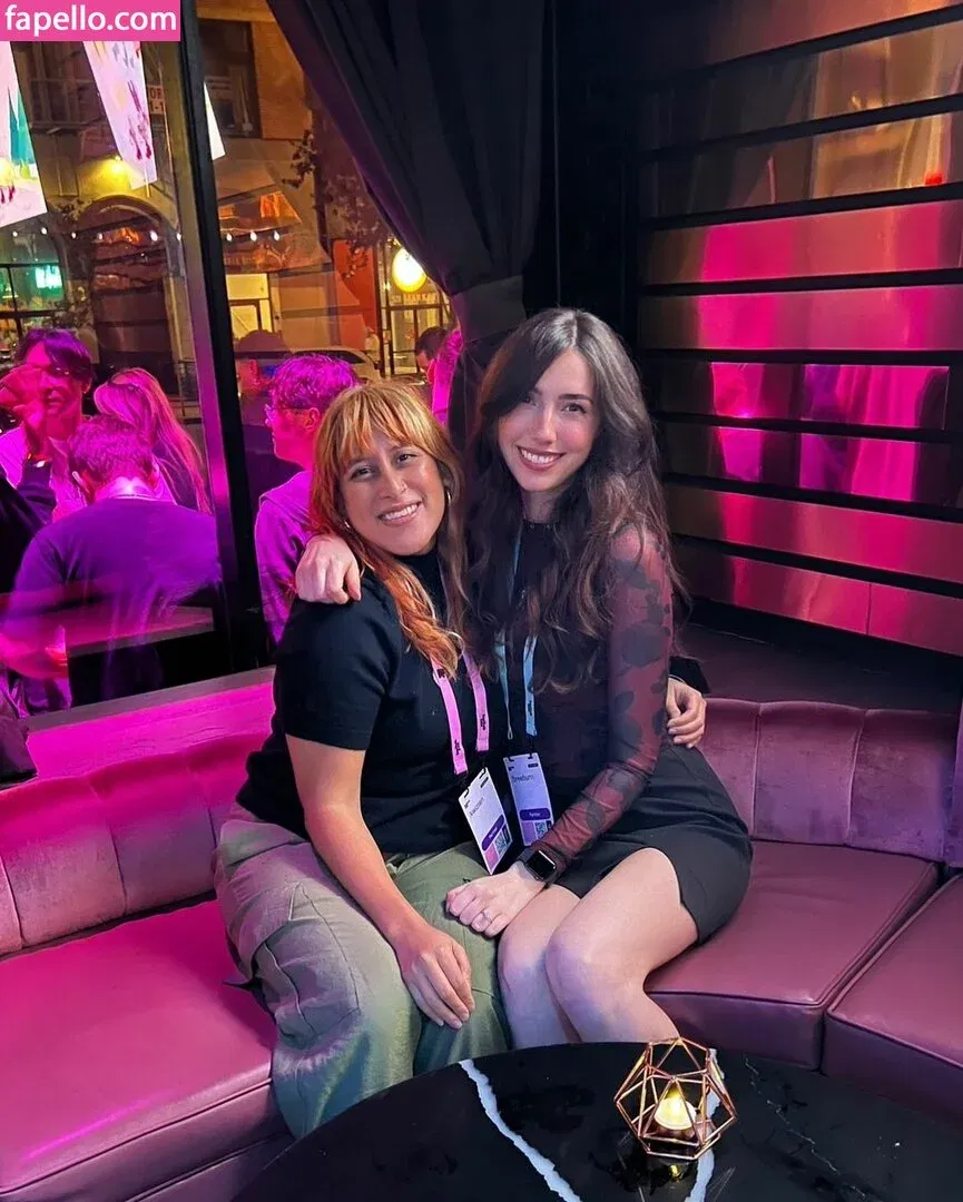 Breebunn / bunnbree Onlyfans Photo Gallery 