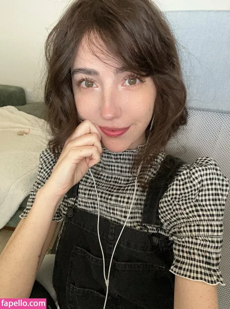 Breebunn / bunnbree Onlyfans Photo Gallery 