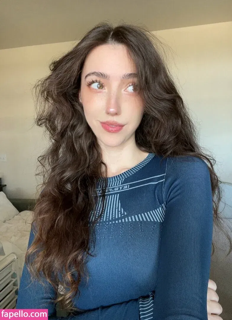 Breebunn / bunnbree Onlyfans Photo Gallery 