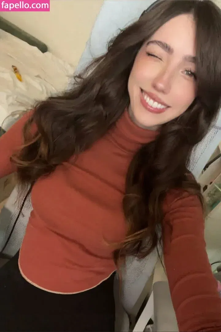 Breebunn / bunnbree Onlyfans Photo Gallery 