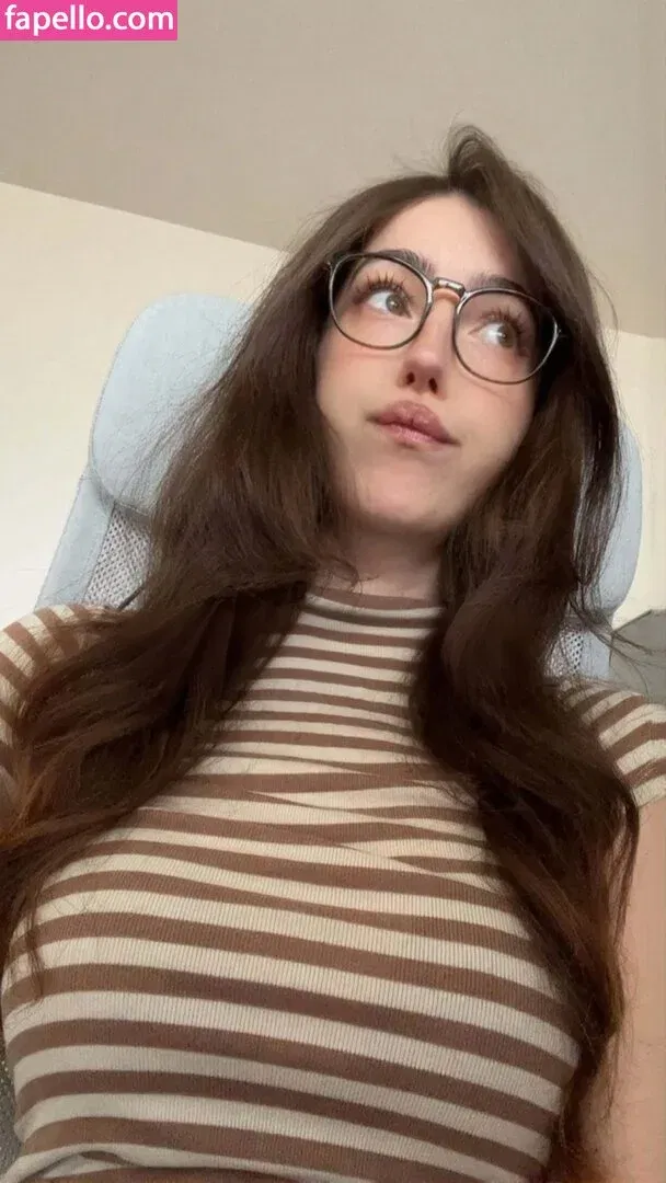 Breebunn / bunnbree Onlyfans Photo Gallery 