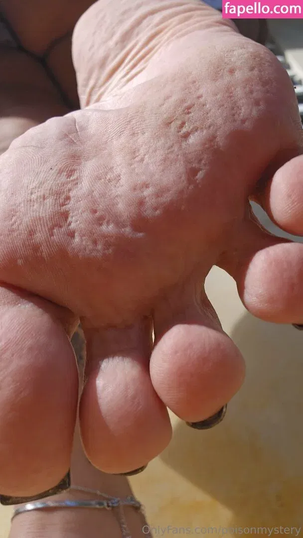 poisonmystery Onlyfans Photo Gallery 