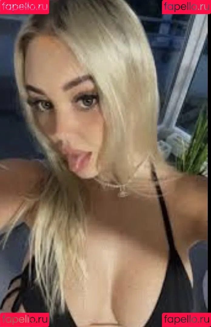 Meli1710 / meli_17_10 Onlyfans Photo Gallery 