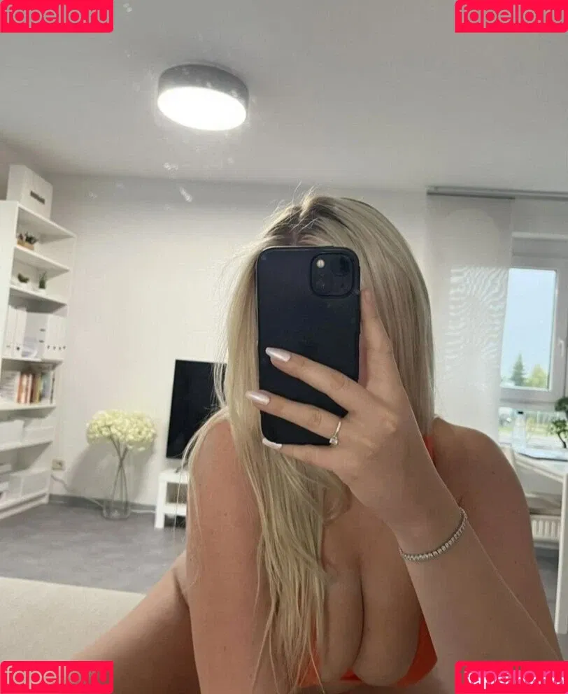 Meli1710 / meli_17_10 Onlyfans Photo Gallery 