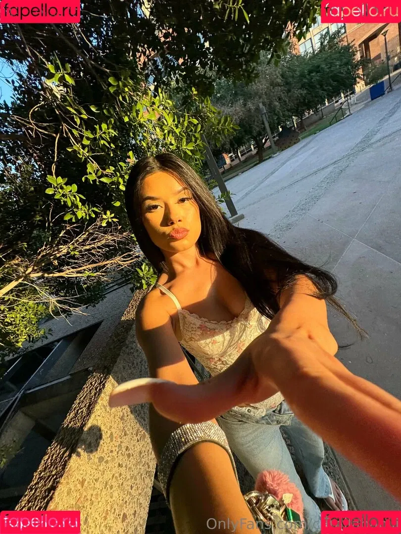 _lil_babiii_ / camilababiii Onlyfans Photo Gallery 