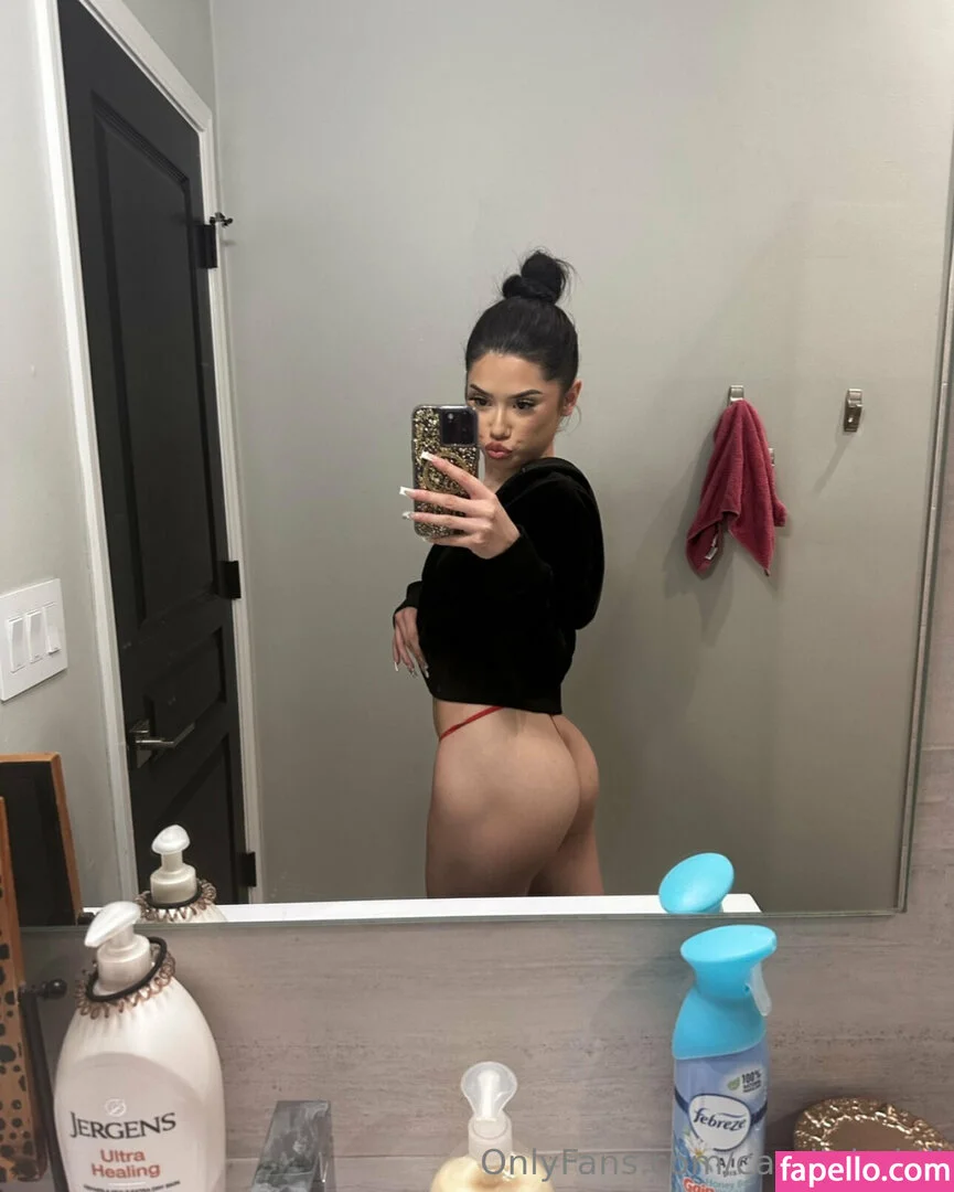 _lil_babiii_ / camilababiii Onlyfans Photo Gallery 