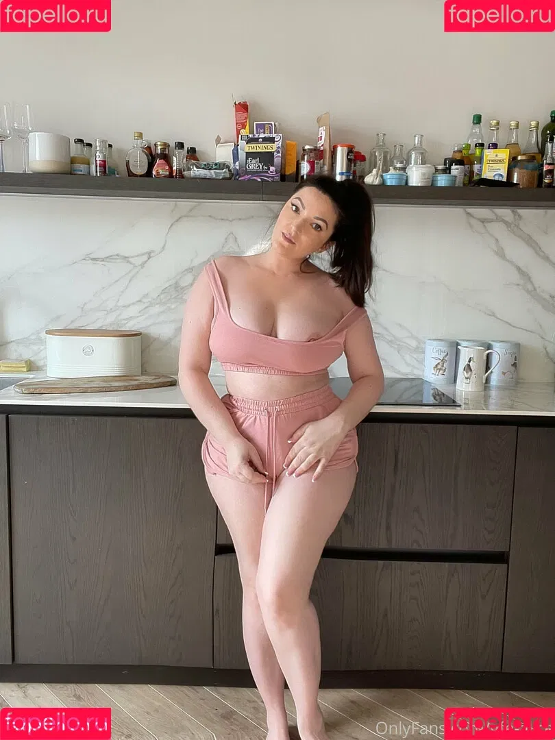 aliceabdelaziz / gfe-alice / morealice Onlyfans Photo Gallery 