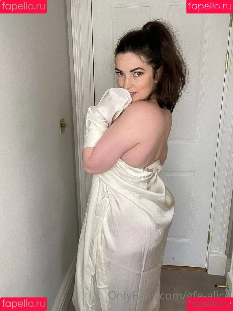 aliceabdelaziz / gfe-alice / morealice Onlyfans Photo Gallery 