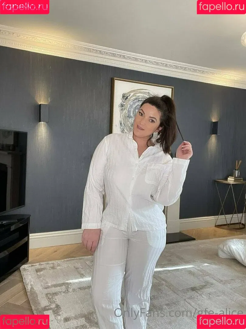 aliceabdelaziz / gfe-alice / morealice Onlyfans Photo Gallery 