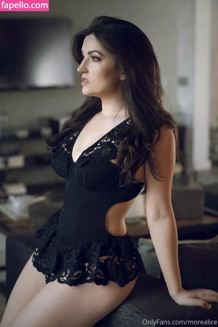 aliceabdelaziz / gfe-alice / morealice Onlyfans Photo Gallery 