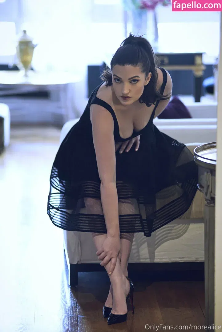 aliceabdelaziz / gfe-alice / morealice Onlyfans Photo Gallery 