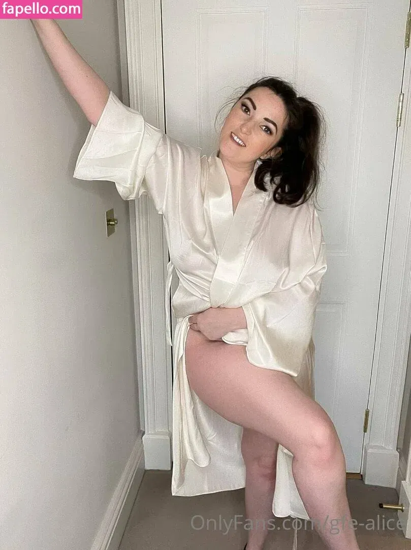 aliceabdelaziz / gfe-alice / morealice Onlyfans Photo Gallery 