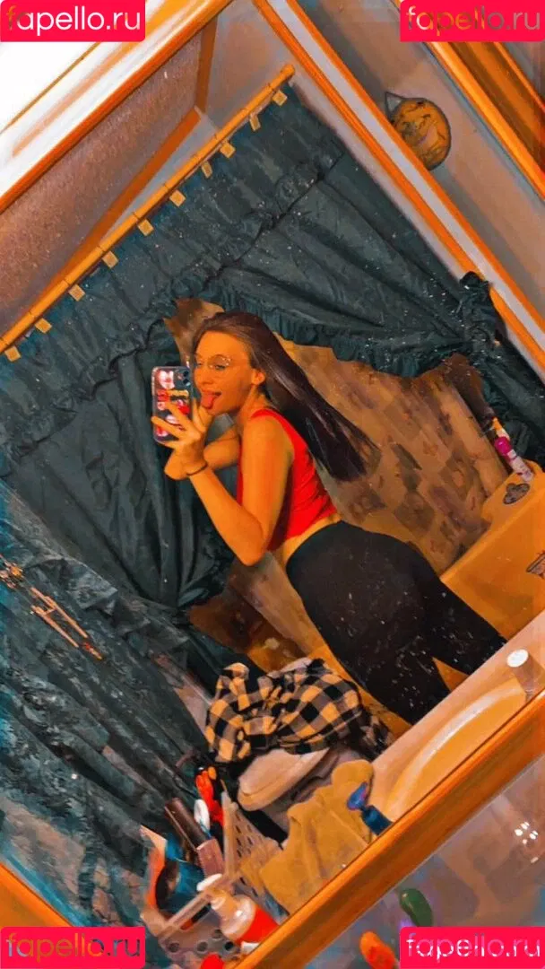 Emahlie / Emahliec01 / covell.emahlie / xoxoecc01 Onlyfans Photo Gallery 
