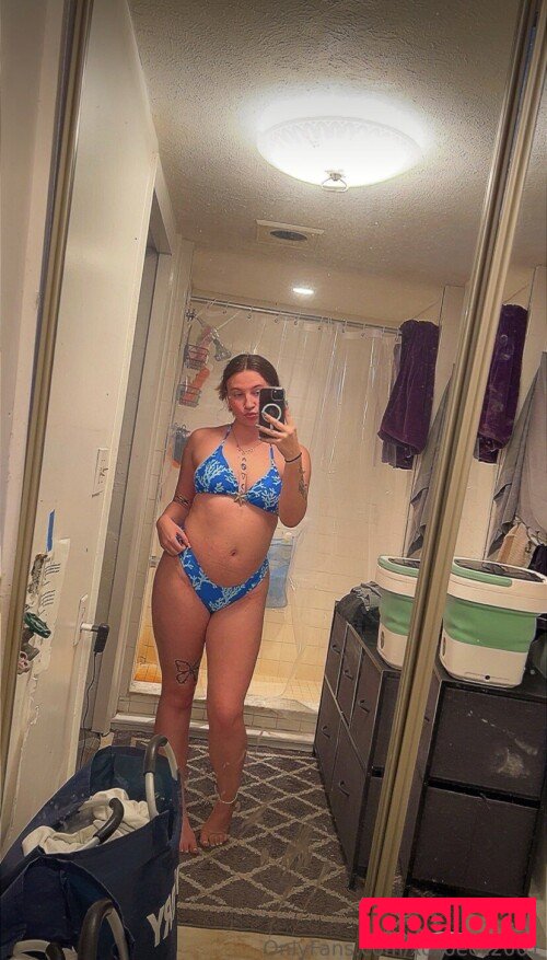 Emahlie Nude Onlyfans Photo 8