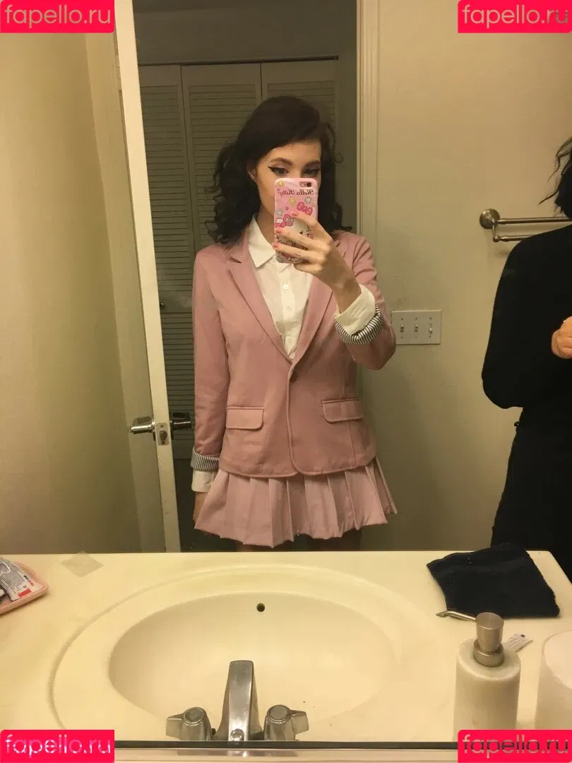 Elizabeth Reed / KawaiiiKitten / KawaiiiKitty / elizabethreed / hi_its_elizabeth_reed Onlyfans Photo Gallery 