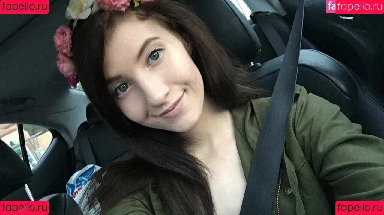 Elizabeth Reed / KawaiiiKitten / KawaiiiKitty / elizabethreed / hi_its_elizabeth_reed Onlyfans Photo Gallery 