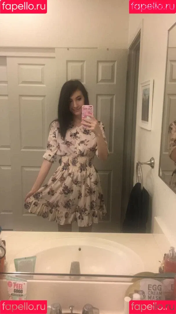 Elizabeth Reed / KawaiiiKitten / KawaiiiKitty / elizabethreed / hi_its_elizabeth_reed Onlyfans Photo Gallery 