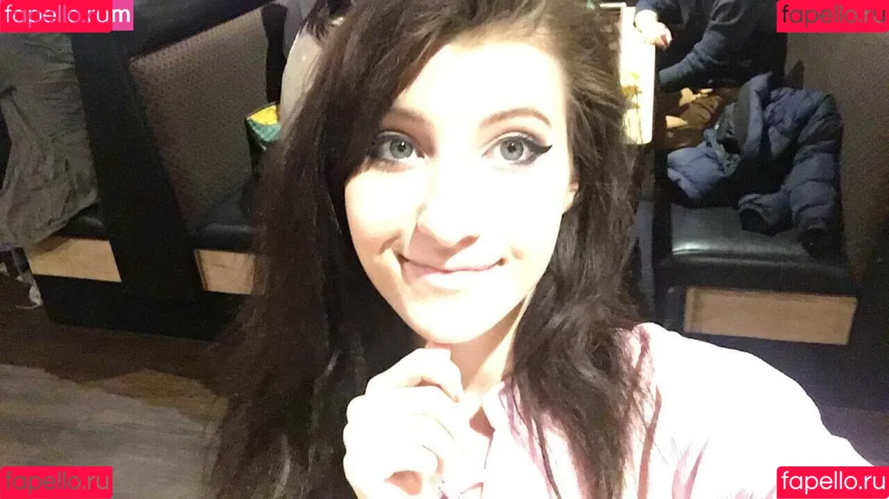 Elizabeth Reed / KawaiiiKitten / KawaiiiKitty / elizabethreed / hi_its_elizabeth_reed Onlyfans Photo Gallery 