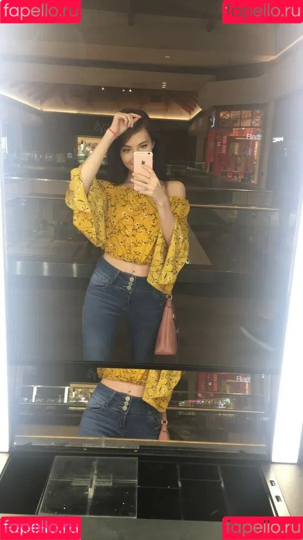 Elizabeth Reed / KawaiiiKitten / KawaiiiKitty / elizabethreed / hi_its_elizabeth_reed Onlyfans Photo Gallery 